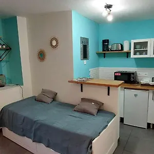 Appartement Charmant studio
